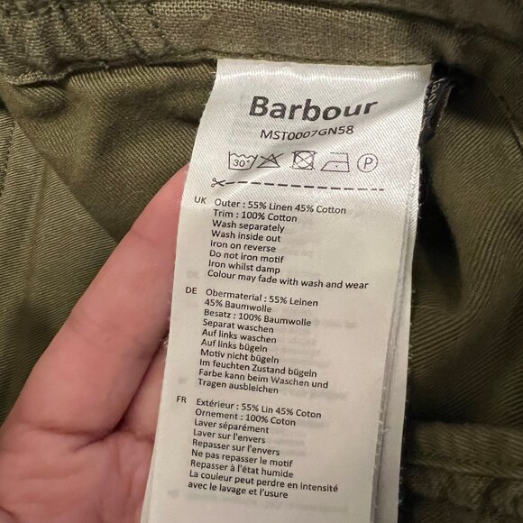 Barbour Shorts  - Green  - Outer: 55% Linen 45% Cotton  Trim: 100% Cotton - Picture 4 of 4